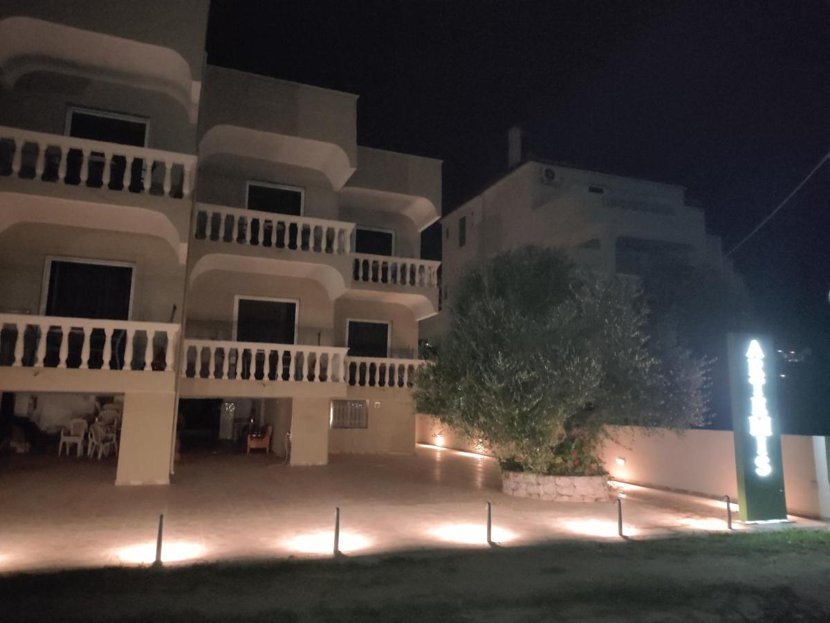 Apartmán Pansion Artemis Mavrovoúnion Exteriér fotografie